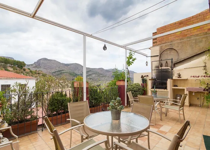 Ca Lluis בית נופש *